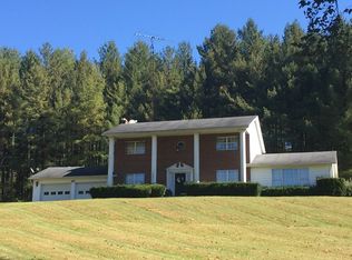 5 Earl Davis Rd, Oak Hill, OH 45656