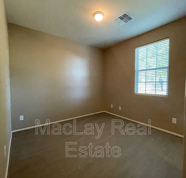 10024 E Isleta Ave — Photo 14