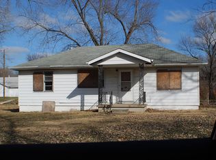 2040 Sandy Ridge Rd, Cahokia, IL 62206