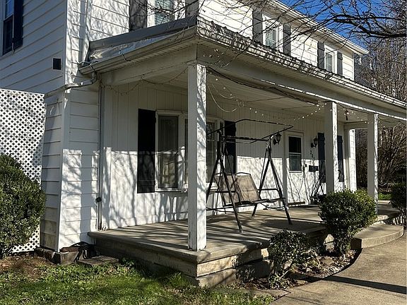 2nd image of 207 S Sycamore St