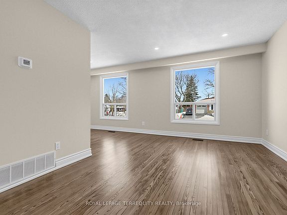 5th image of 8 William Smart Rd