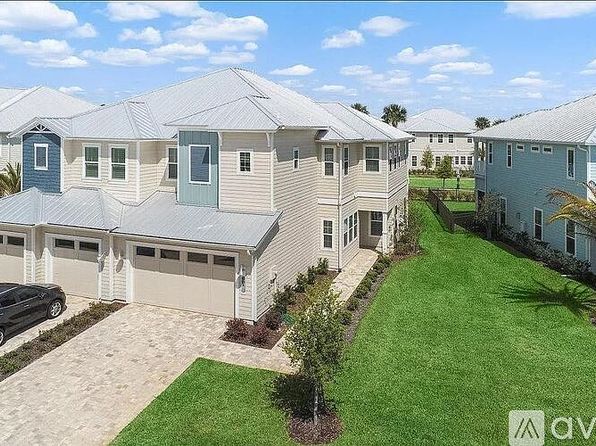 691 Rum Runner Way