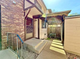 2215 Southwood Pl, Lincoln, NE 68512