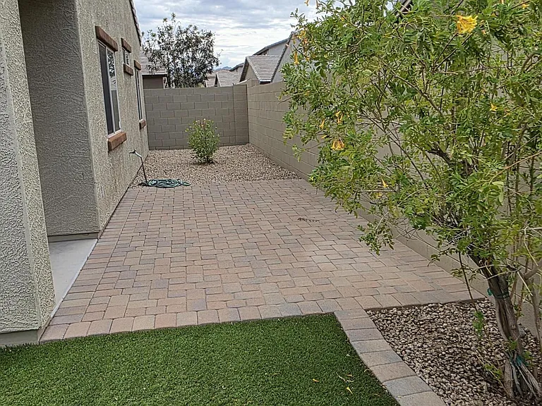 1941 W Stagecoach St — Photo 43