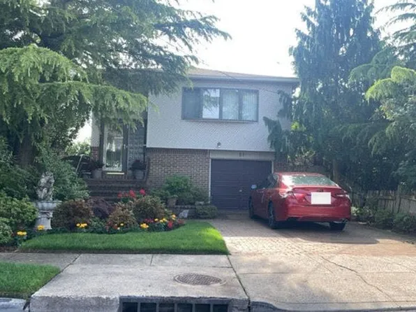 57 2nd Ave, Massapequa Park, NY 11762