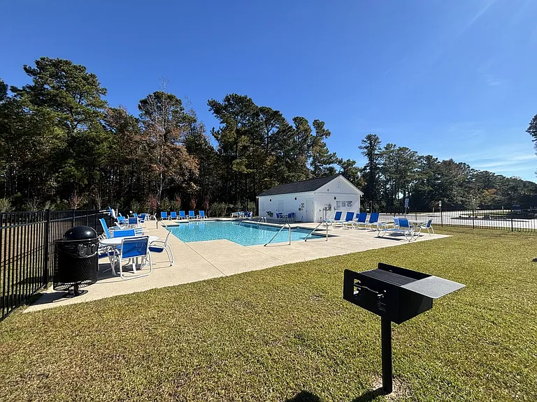 326 Ladyfish Loop NW — Photo 40