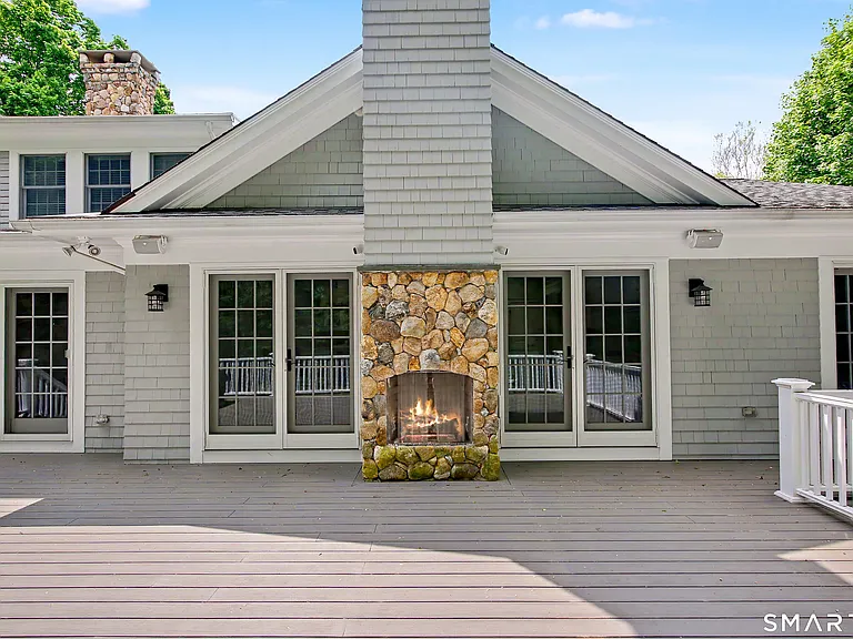 14 Deerfield Rd — Photo 31