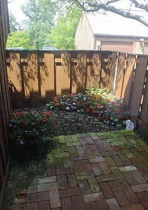 3rd image of 4921 Whistlewood Ln