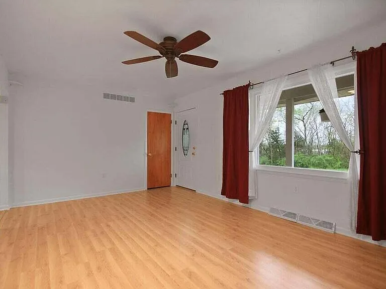 3205 Pioneer Dr #A — Photo 3