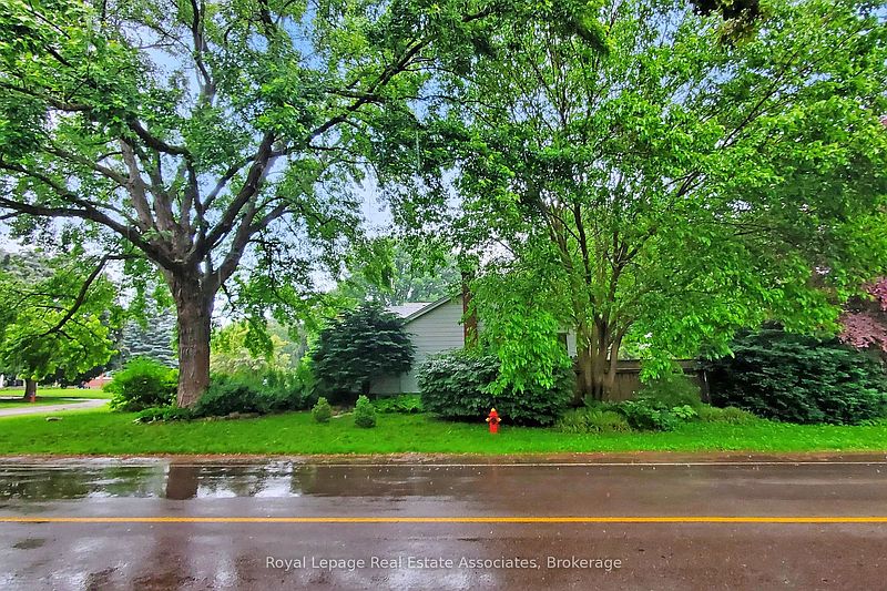 Burlington House for rent - 3 Bedrooms — photo 8