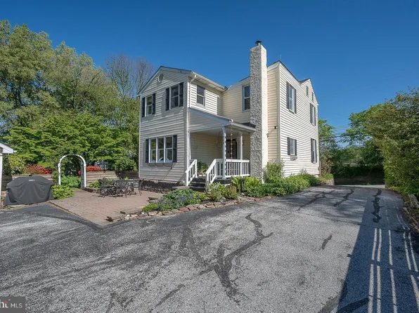 1426 W Strasburg Rd, West Chester, PA 19382
