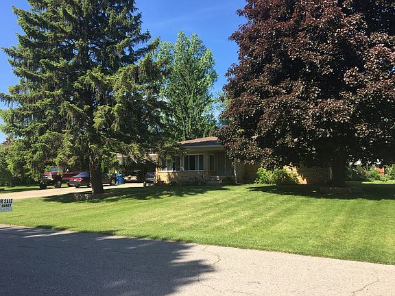 3rd image of 53629 Sophia St