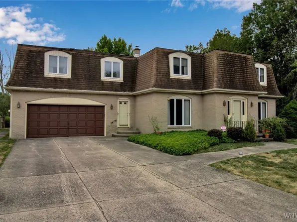 27 Woodside Ln, Depew, NY 14043