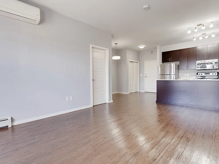 6 Kingsview Rd SE — Photo 11