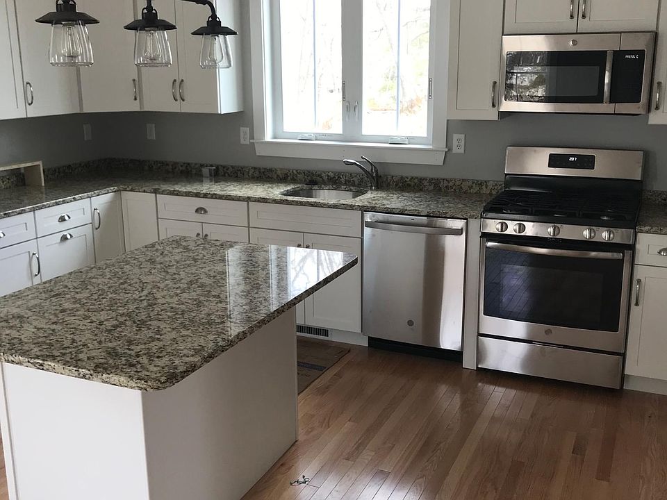 2nd image of 14 Filomena St #3
