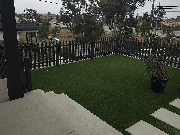 Paradise Dr — Photo 2