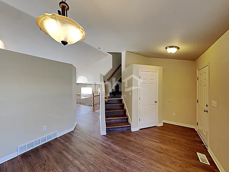 726 N Fox Hollow Dr — Photo 9