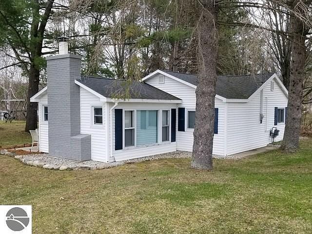 1st image of 872 W Intermediate Lake Dr