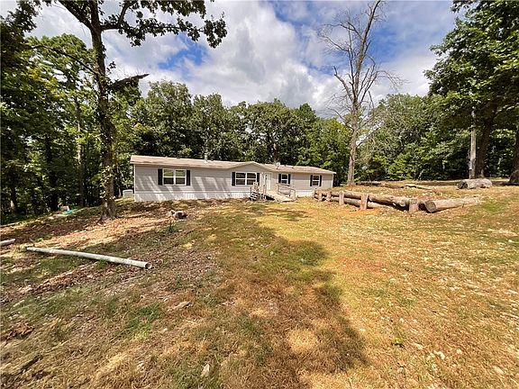 3rd image of 16191 Black Walnut Rd
