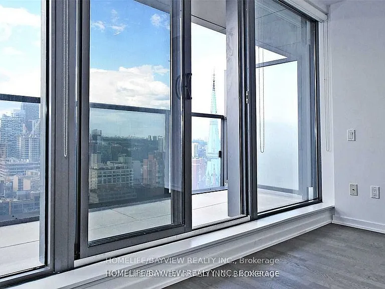 60 Colborne St #2201 — Photo 4
