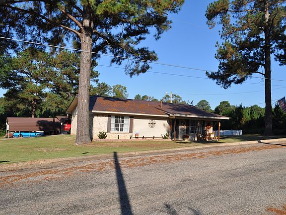 5th image of 1012 Sunset Dr