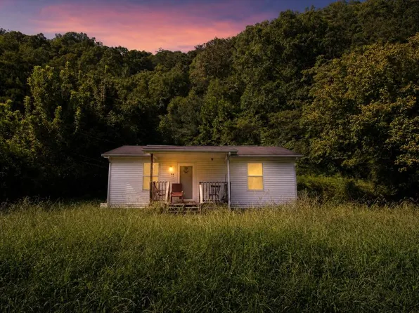 94 Tackett Rd, Virgie, KY 41572