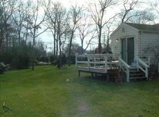 180 Sunset Ave, Westhampton Beach, NY 11978