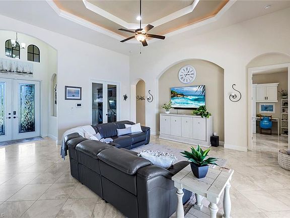 4th image of 2208 NW 38th PL