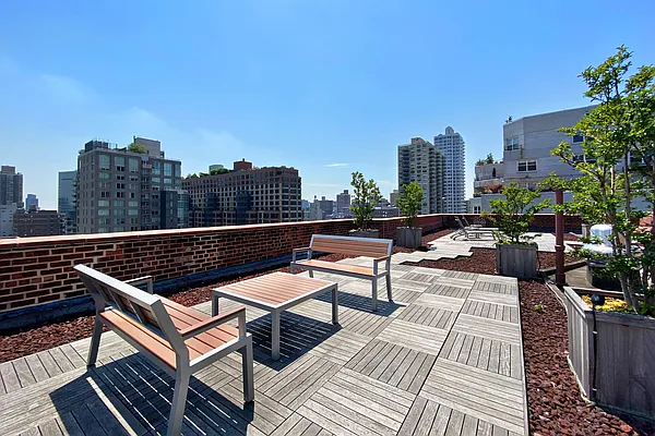 Sold by Compass | media 14