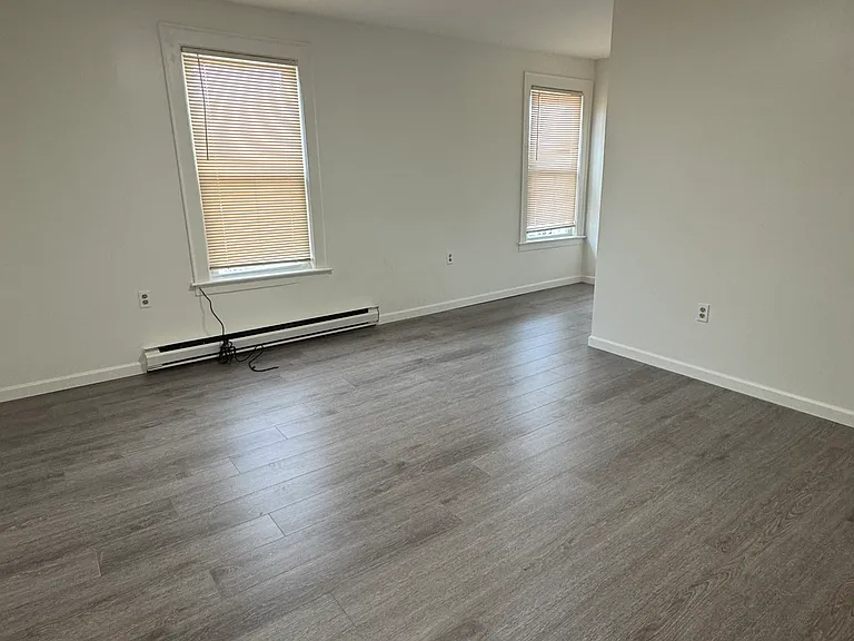 41 Rapallo Ave #2B — Photo 5