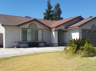 14529 W Stanislaus Ave, Kerman, CA 93630