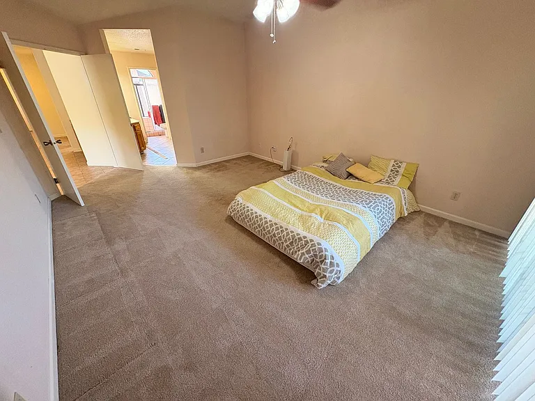 2131 N Tracy St — Photo 6