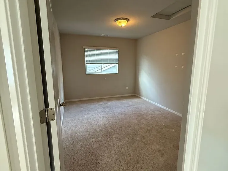 9922 13th St SE — Photo 13