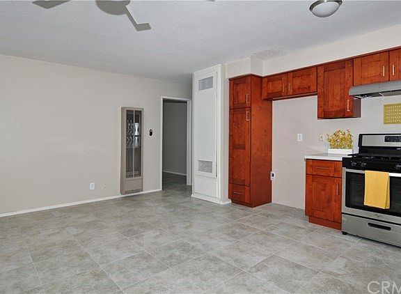 5th image of 14066 Ash St