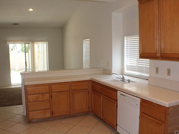 2nd image of 383 Cambridge Dr