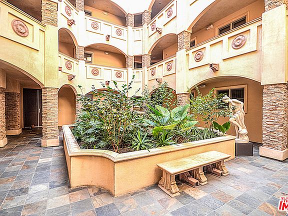 5th image of 5057 Maplewood Ave #402