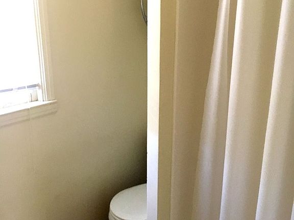 3rd image of 510 E 1st Ave APT 09