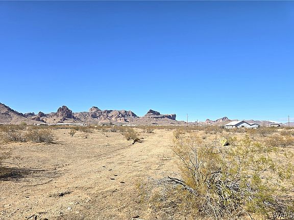 4th image of 2449 S Canelo Rd