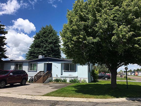 3rd image of 1915 Whispering Pines Dr