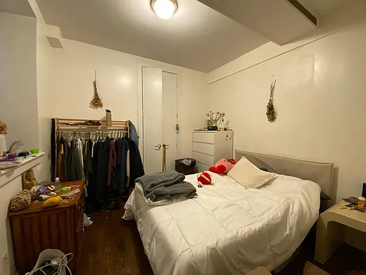 Rented by EXR | media 6