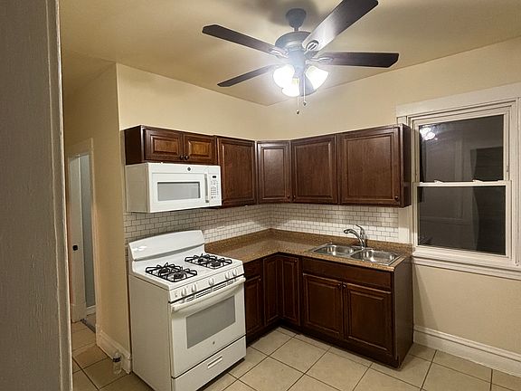 5th image of 4024 N Bernard St #1