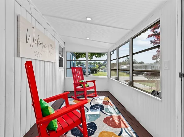 9 Lydia Dr, Plymouth, MA 02360