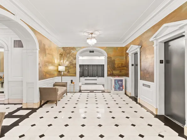 220 Madison Avenue image 7 of 8