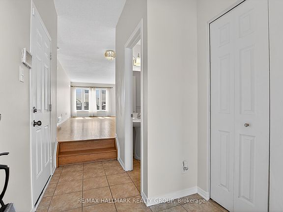 3rd image of 1008 Klondike Rd