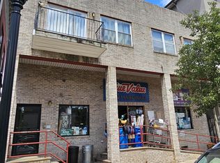 4413 Park Ave, Union City, NJ 07087