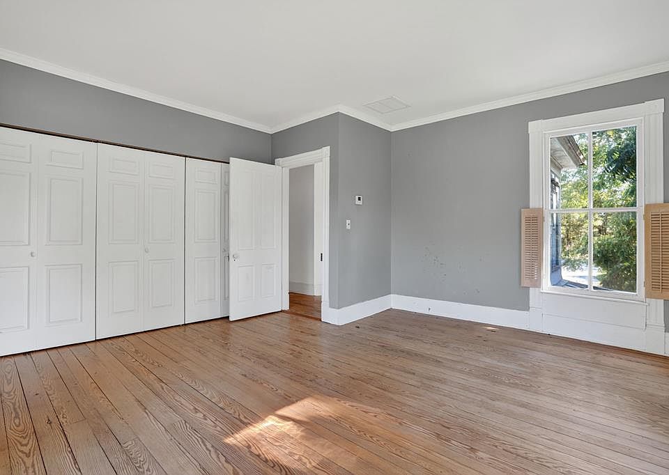 43rd image of 11 Parker St