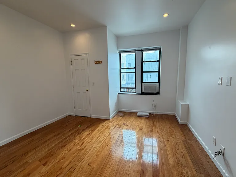 87 Graham Ave #1 — Photo 5