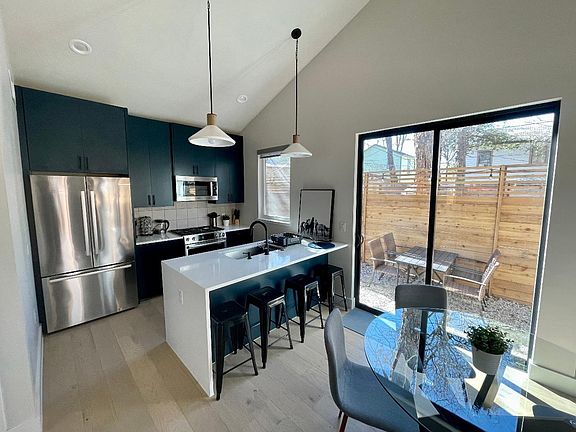 Kitchen & Dining Area