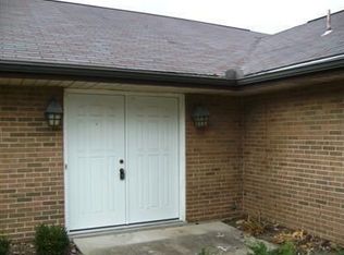 7721 Essington Cir, Dayton, OH 45459