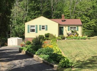 6390 Liberty Rd, Solon, OH 44139